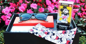 Sunglass Hut Mickey Mouse gift set