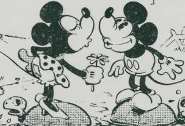 mickey and minnie mouse kissing