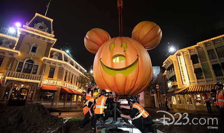 Decorating Disney: Halloween Magic