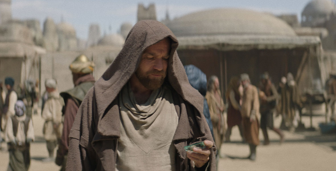 Obi-Wan Kenobi's Moses Ingram Visits Star Wars: Galaxy's Edge at Disneyland  - Jedi News