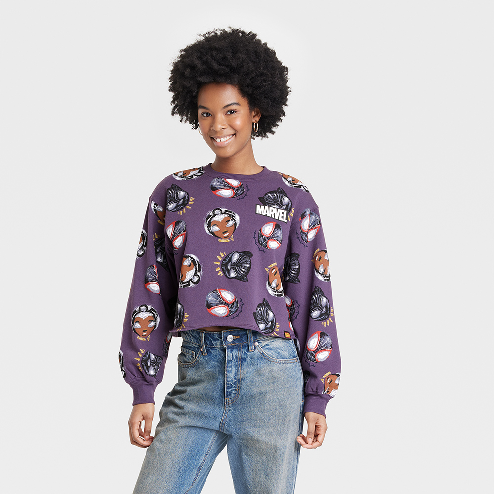 Women’s Marvel Black Panther x Nikkolas Smith Graphic Sweatshirt Women’s Marvel Black Panther x Nikkolas Smith Graphic Sweatshirt
