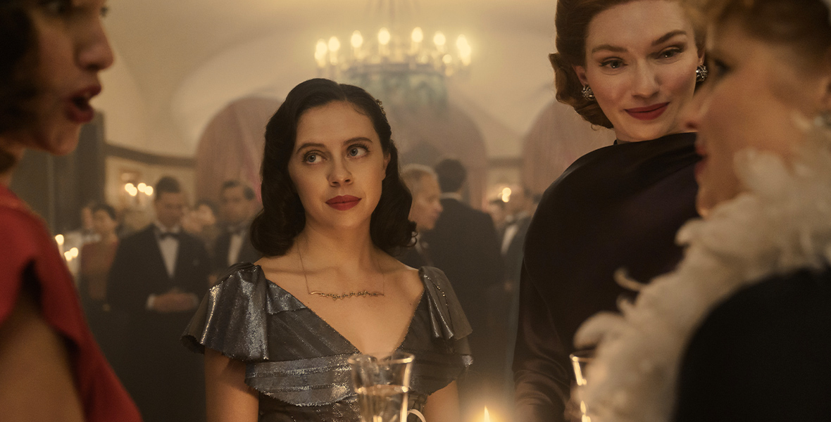 Miep (Bel Powley) and Tess (Eleanor Tomlinson) attend a party in A Small Light.