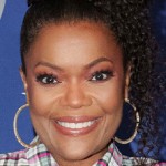 D23 Inside Disney Episode 197 | Yvette Nicole Brown and Bobby Moynihan on Pupstruction
