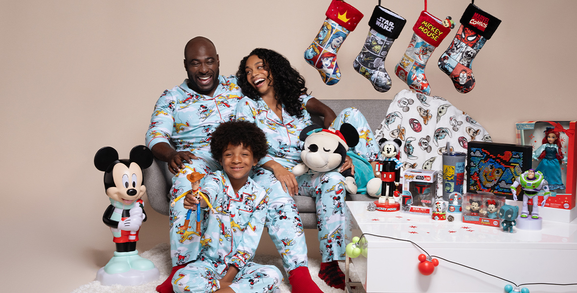 Target mickey best sale mouse christmas pajamas