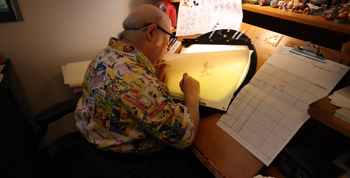 Eric Goldberg animated Goofy at his desk.