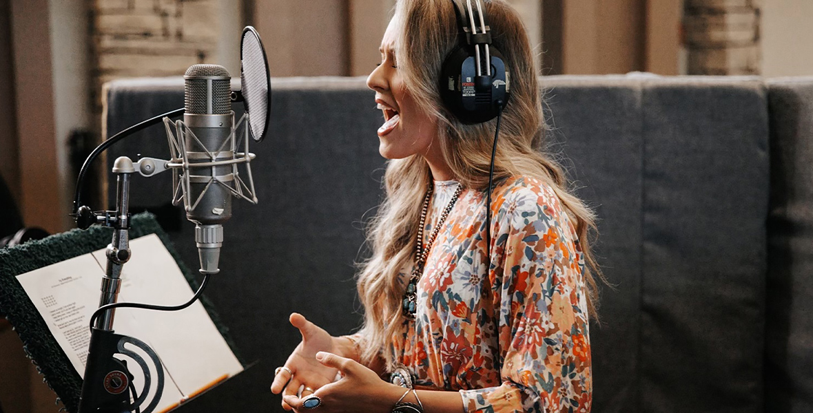 Emily Ann Roberts records "Try Everything" for Country Bears Musical Jamboree.