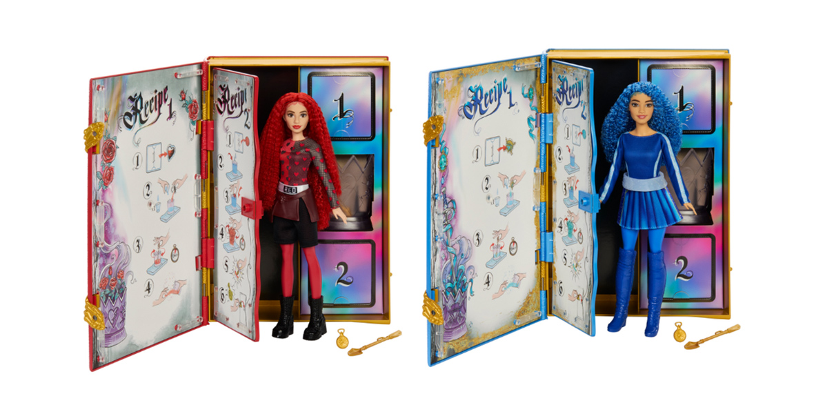 Pictured is the Descendants: The Rise of Red set The Sorcerer’s Cookbook Red Version consisting of a Red doll figurine and recipe box with compartments. Second image is the Descendants: The Rise of Red set The Sorcerer’s Cookbook Chloe Version consisting of a Chloe doll figurine and recipe box with compartments.