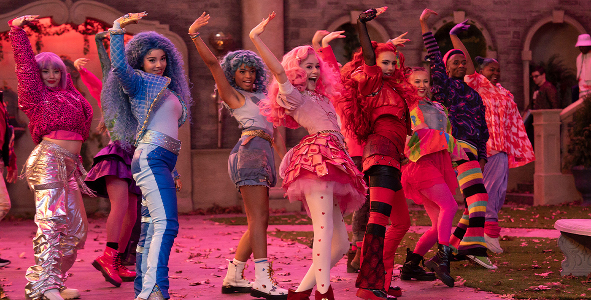 Descendants: The Rise of Red characters perform "Life Is Sweeter."