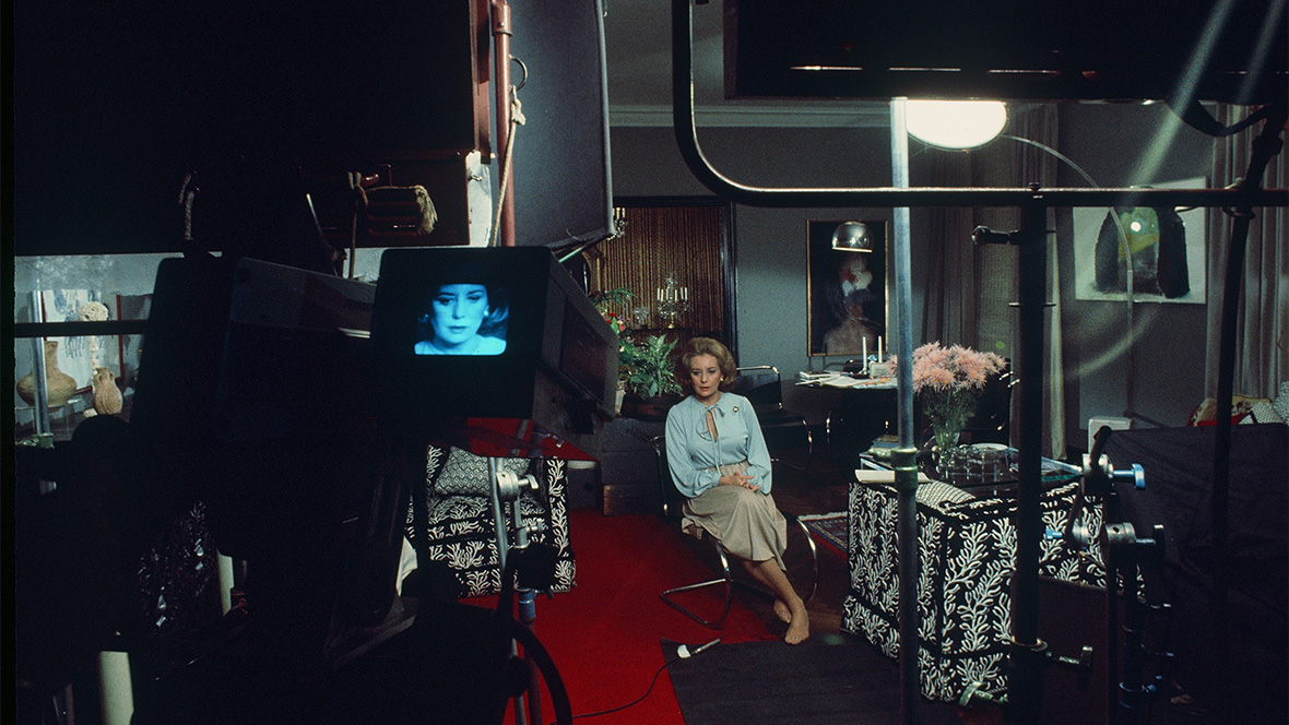Barbara Walters and the ABC News crew at the 1976 Presidential Debate.