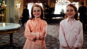 Hallie and Annie (both played by Lindsay Lohan) in a still from 1998&rsquo;s The Parent Trap.