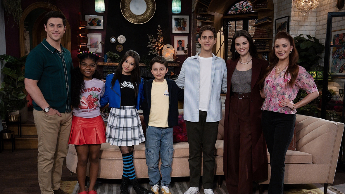 An image of the cast of Wizards Beyond Waverly Place&mdash;from left to right, David Henrie, Taylor Cora, Janice Leann Brown, Max Matenko, Alkaio Thiele, Selena Gomez, and Mimi Gianopulos.