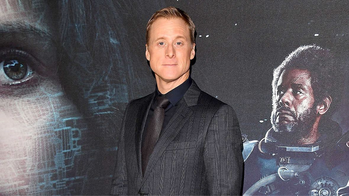 Disney Legend Alan Tudyk attends the Rogue One: A Star Wars Story premiere.